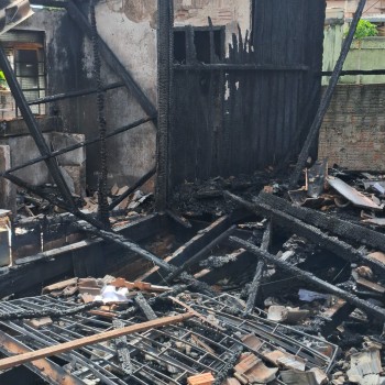 Ligações clandestinas podem ocasionar choques elétricos e incêndios que podem até ser fatais